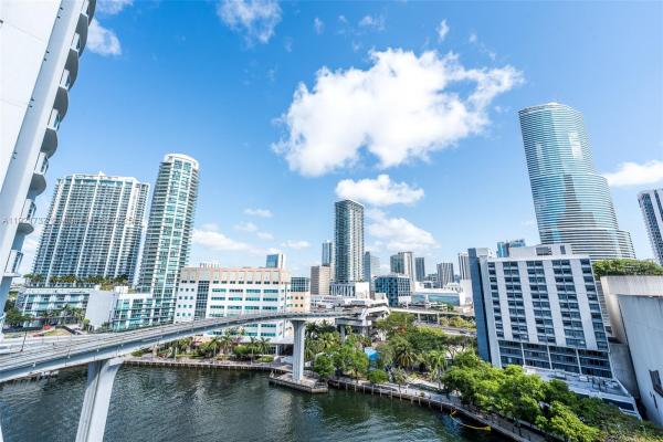 Brickell On The River North Tower, 31 SE 5th St #1603, Miami, Florida 33131, image 1