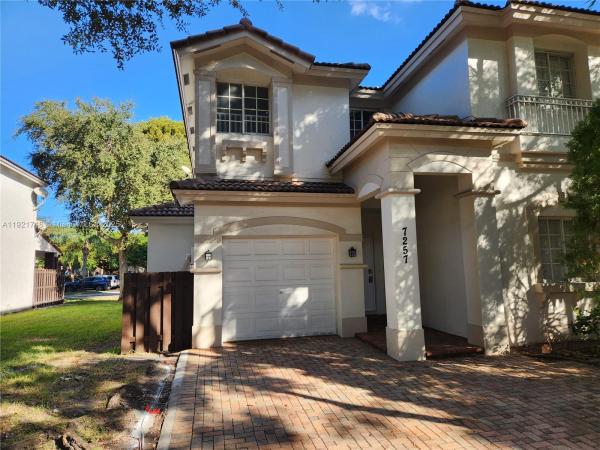 Martinique At Doral Isles, 7257 NW 113th Pl, Doral, Florida 33178, image 2