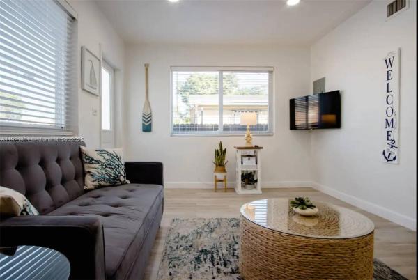 Ocoee Park, 2160 NW 18th Ter #2160, Miami, Florida 33125, image 1