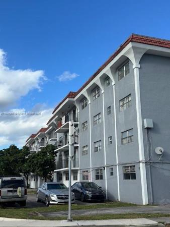 Tropical Terrace, 13725 NE 6th Ave #209, North Miami, Florida 33161, image 2