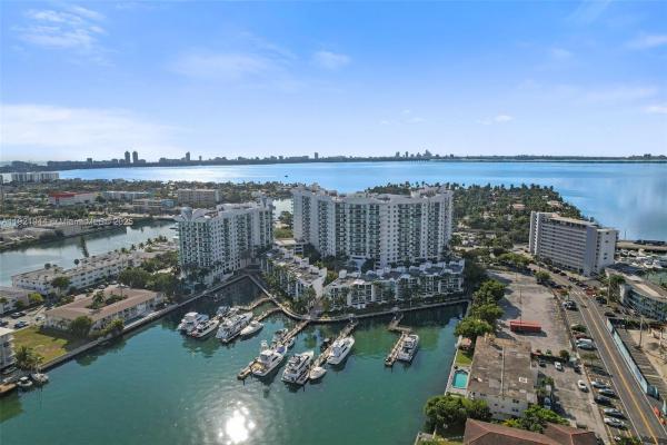 360, 7914 Harbor Island Dr #303, North Bay Village, Florida 33141, image 2