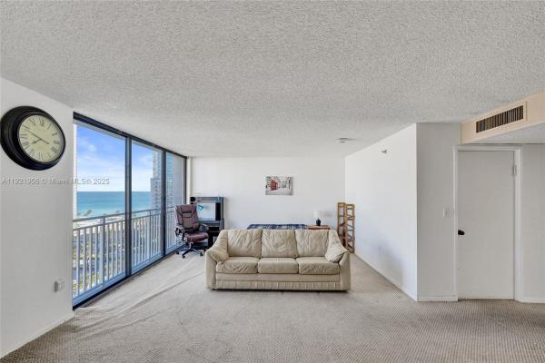 Winston Towers 600, 210 174th St #1715, Sunny Isles Beach, Florida 33160, image 2