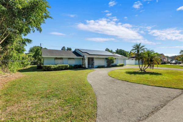 Melody Manor, 27221 SW 167th Ct, Redland, Florida 33031, image 3