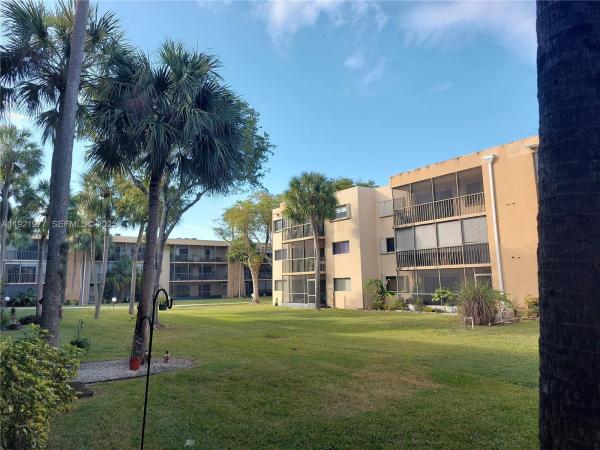 Kendall Acres West, 8415 SW 107th Ave #255W, Kendall, Florida 33173, image 2