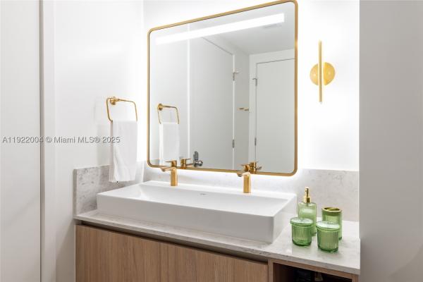 Natiivo Miami, 159 NE 6th St #3002, Miami, Florida 33132, image 3