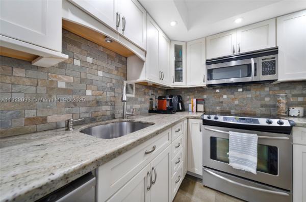 Mirador North 1200, 1200 West Ave #PH-15, Miami Beach, Florida 33139, image 2