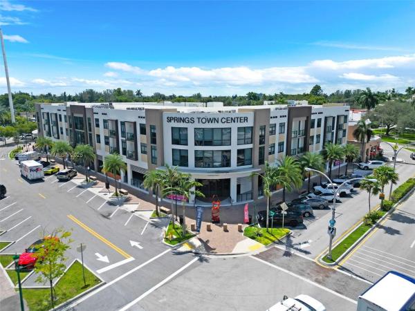 1 Curtiss Pkwy 1 #317, Miami Springs, Florida 33166, image 1