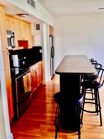 King Cole, 900 Bay Dr #513, Miami Beach, Florida 33141, image 1