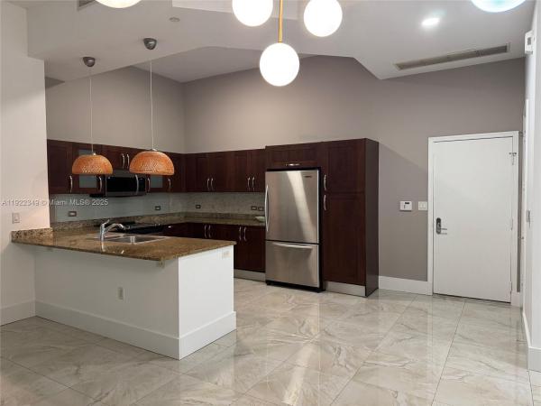 Turnberry Village North Tower, 20000 E Country Club Dr #104, Aventura, Florida 33180, image 1