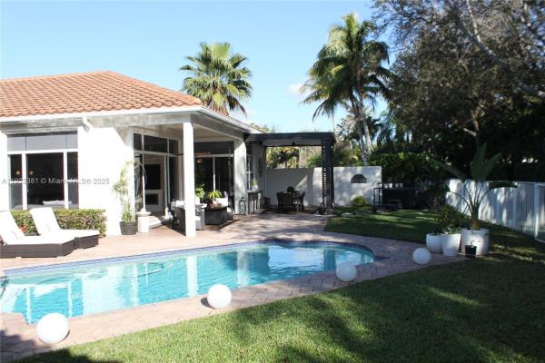 Bay Pointe, 2524 Bay Pointe Ct #2524, Weston, Florida 33327, image 1