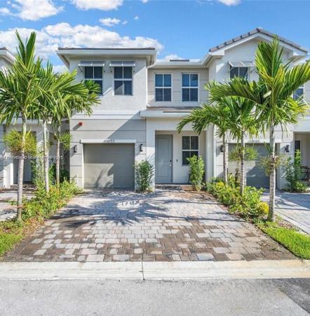Merrick Square, 17033 SW 1st St, Pembroke Pines, Florida 33027, image 1