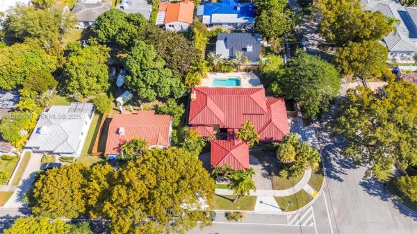 Brickell Estates, 701 SW 24th Rd, Miami, Florida 33129, image 2