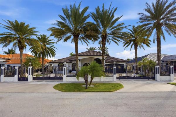 14252 SW 30th St, Miami, Florida 33175, image 3