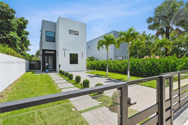 Grapeland, 2320 SW 14th St, Miami, Florida 33145, image 1