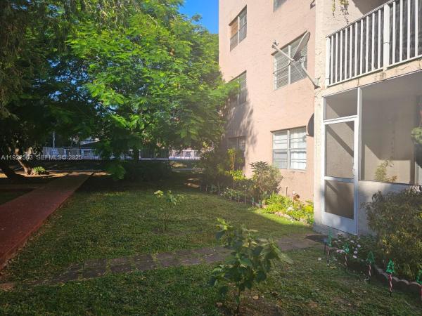 8411 NW 8th St #111, Unincorporated Dade County, Florida 33126, image 1