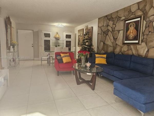 8411 NW 8th St #111, Unincorporated Dade County, Florida 33126, image 1
