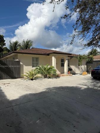 Salma Lake, 29330 SW 143rd Ave, Leisure City, Florida 33033, image 3