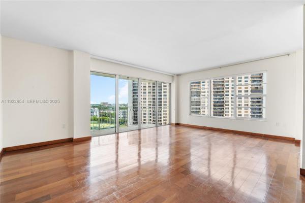 11111 Biscayne Blvd #10H, Unincorporated Dade County, Florida 33181, image 1