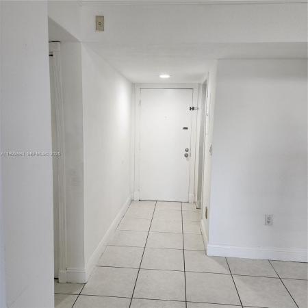 8075 SW 107th Ave #215, Unincorporated Dade County, Florida 33173, image 1