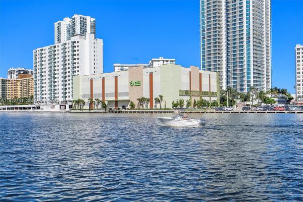 Towers Of Oceanview South, 600 Parkview Dr #831, Hallandale Beach, Florida 33009, image 2