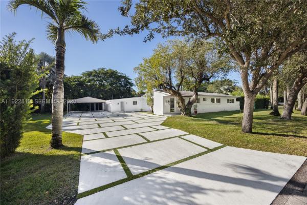 Village Grove, 7880 SW 132nd St, Pinecrest, Florida 33156, image 1