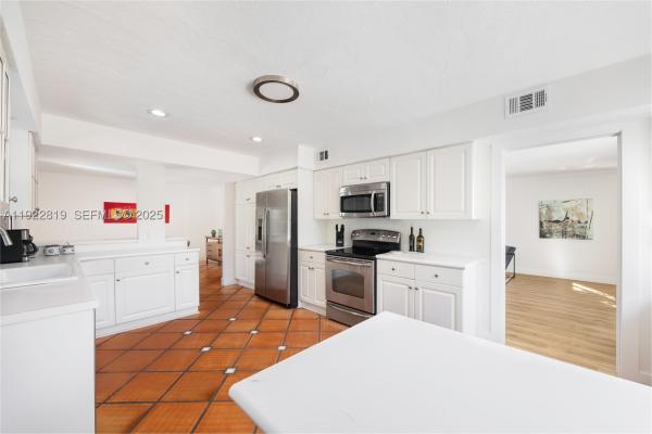 Village Grove, 7880 SW 132nd St, Pinecrest, Florida 33156, image 3
