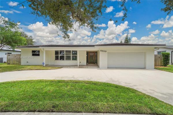 Plantation Park, 5320 SW 8th St, Plantation, Florida 33317, image 2
