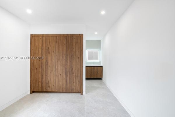 Grapeland, 2610 SW 17th St, Miami, Florida 33145, image 2