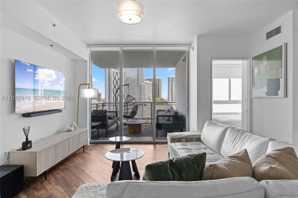 Wind, 350 S Miami Ave #1803, Miami, Florida 33130, image 3