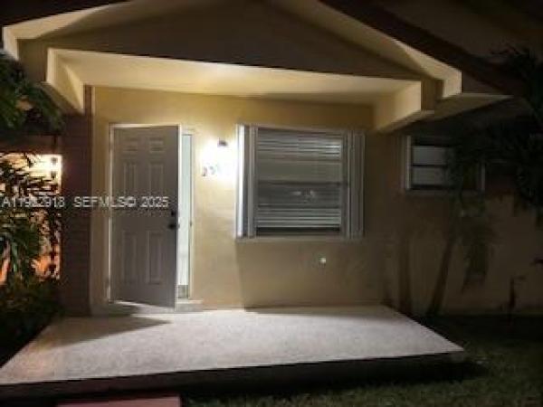 Miami, Florida 33144, image 1