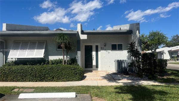 Camino Sheridan Villas, 2349 N 37th Ave, Hollywood, Florida 33021, image 1