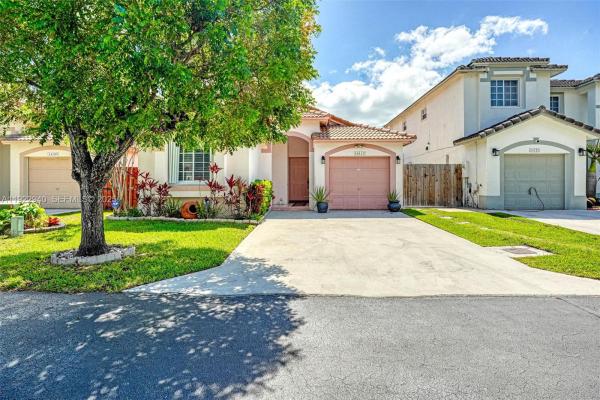 Brighton's Meadow Trace, 14117 SW 149th Ave, Country Walk, Florida 33196, image 2