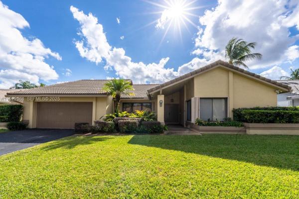 Jacaranda Lakes, 9272 NW 18th St, Plantation, Florida 33322, image 1