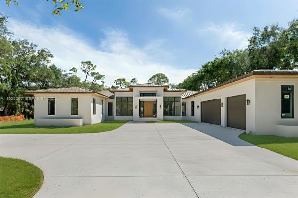 Pinecrest Residential, 6840 SW 92nd St, Pinecrest, Florida 33156, image 1