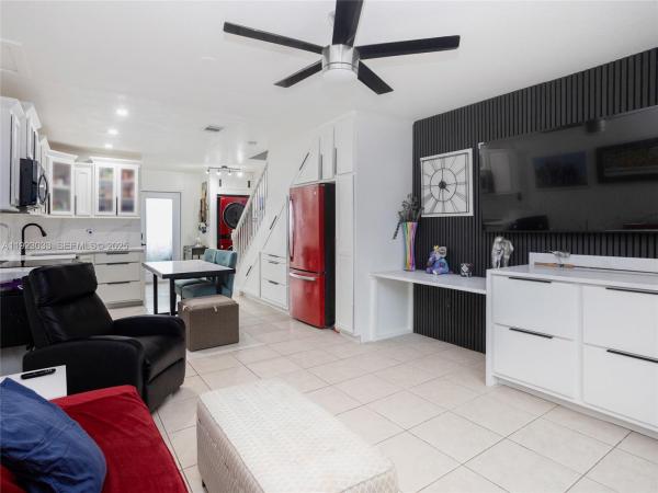 437 SW 3rd St #2, Miami, Florida 33130, image 1