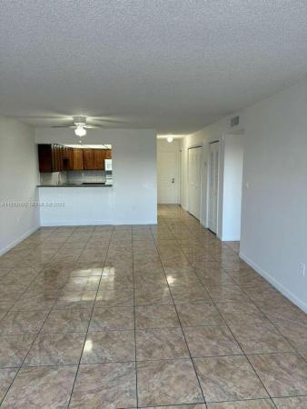 7000 NW 186th St #4-226, Hialeah, Florida 33015, image 1