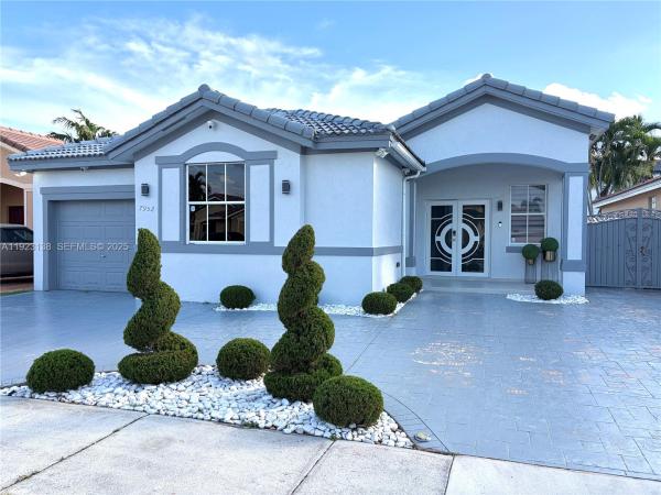 7952 NW 198th St, Hialeah, Florida 33015, image 1