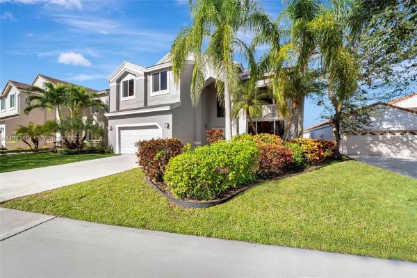 Cameron Lake, 322 Lake Crest Ct, Weston, Florida 33326, image 1
