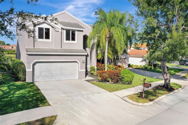 Cameron Lake, 322 Lake Crest Ct, Weston, Florida 33326, image 2
