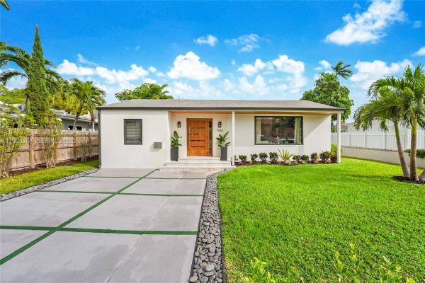 Treasure Island, 7553 W Treasure Dr, North Bay Village, Florida 33141, image 2