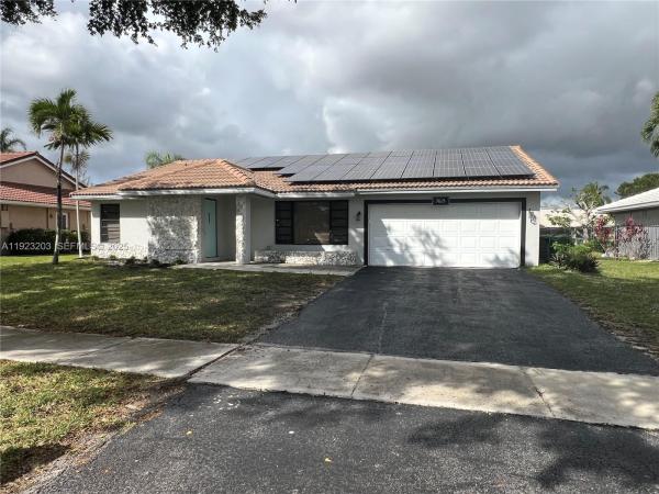 Royal Springs South, 7615 Sunflower Dr, Margate, Florida 33063, image 1