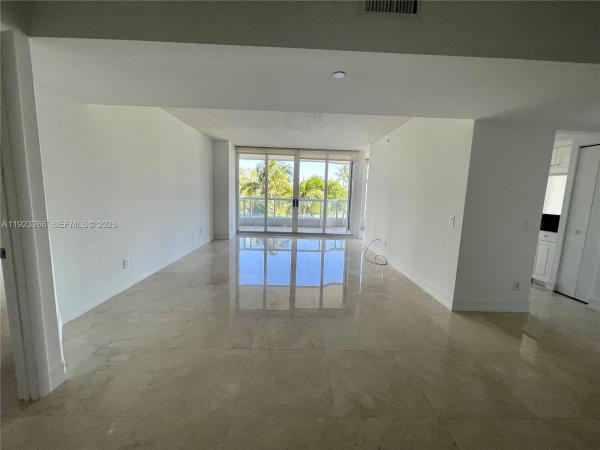 South Tower At The Point, 21055 NE 37th Ave #610, Aventura, Florida 33180, image 1