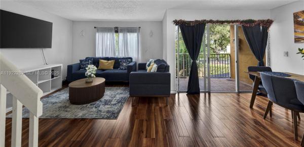 6205 Kendale Lakes Cir #279, Miami, Florida 33183, image 1