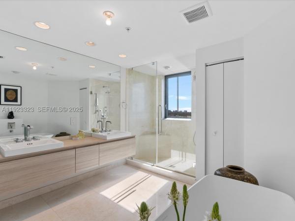 The Reserve At Marina Palms, 17111 Biscayne Blvd #1104, North Miami Beach, Florida 33160, image 3