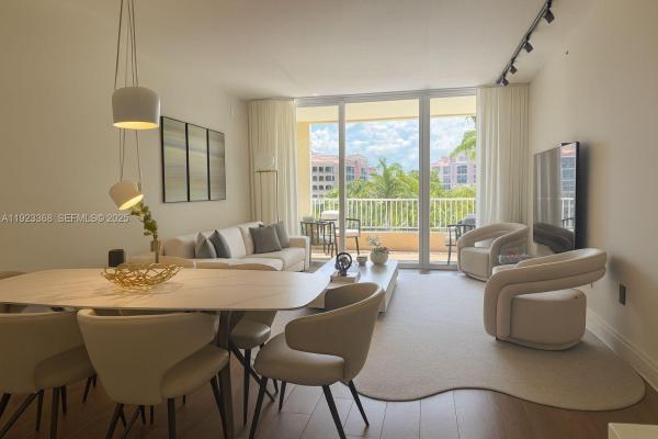 Resort Villa, 711 Crandon Blvd #401, Key Biscayne, Florida 33149, image 2