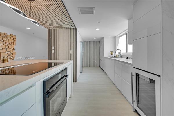1800 Club, 1800 N Bayshore Dr #2201, Miami, Florida 33132, image 2