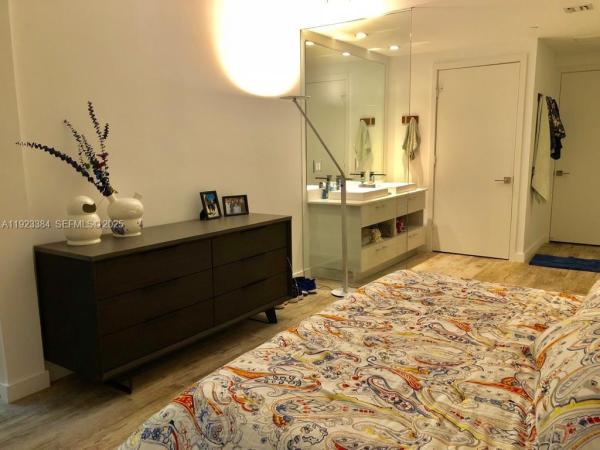 Paraiso Bay, 650 NE 32nd St #3005, Miami, Florida 33137, image 1