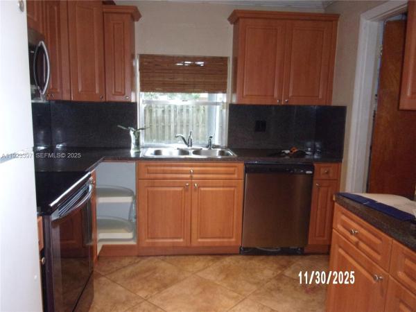 Boulevard Heights, Pembroke Pines, Florida 33024, image 1