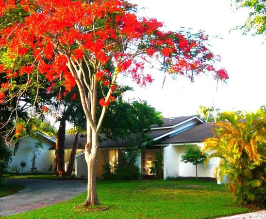 Charlotte Estates, 17123 SW 78th Pl, Palmetto Bay, Florida 33157, image 1