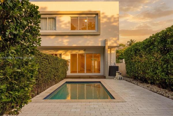 2852 SW 32nd Ct #2852, Miami, Florida 33133, image 1